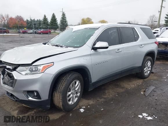 ✅ 2020 Chevrolet Traverse LT Cloth • VIN: 1GNERGKW6LJ150836 • Лот: 40907413. Опубликован ранее на IAAI с пробегом 87 133 миль. Бесплатный доступ к архиву аукционных продаж из США и подробный отчёт об истории автомобиля на DreamBid. Изображение 2.