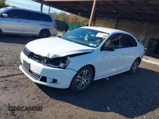✅ 2014 Volkswagen Jetta TDI • VIN: 3VWLL7AJ0EM311692 • Lot: 43502670. Wystawiony na IAAI z przebiegiem 131 035 mil. Bezpłatny archiwum sprzedaży aukcyjnych z USA i szczegółowy raport historii pojazdu na DreamBid. Zdjęcie 2.