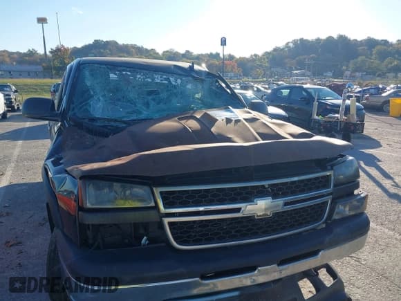 ✅ 2007 Chevrolet Silverado 1500 LT1 • VIN: 1GCEK19Z77Z102067 • Lot: 43623024. Wystawiony na IAAI z przebiegiem Nie podano. Bezpłatny archiwum sprzedaży aukcyjnych z USA i szczegółowy raport historii pojazdu na DreamBid. Zdjęcie 6.