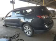 ✅ 2013 Chevrolet Traverse LT • VIN: 1GNKRJKD0DJ175814 • Lot: 54994344. Wystawiony na Copart z przebiegiem 122 958 mil. Bezpłatny archiwum sprzedaży aukcyjnych z USA i szczegółowy raport historii pojazdu na DreamBid. Zdjęcie 2.