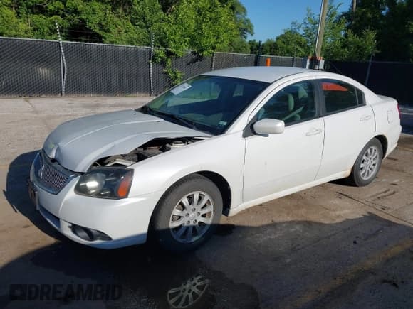 ✅ 2011 Mitsubishi Galant FE • VIN: 4A32B2FF7BE023921 • Lot: 42378865. Wystawiony na IAAI z przebiegiem 198 772 mil. Bezpłatny archiwum sprzedaży aukcyjnych z USA i szczegółowy raport historii pojazdu na DreamBid. Zdjęcie 2.
