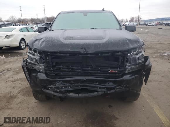 ✅ 2021 Chevrolet Silverado 1500 LT Trail Boss • VIN: 1GCPYFED4MZ436826 • Lot: 92230225. Wystawiony na Copart z przebiegiem 73 713 mil. Bezpłatny archiwum sprzedaży aukcyjnych z USA i szczegółowy raport historii pojazdu na DreamBid. Zdjęcie 5.