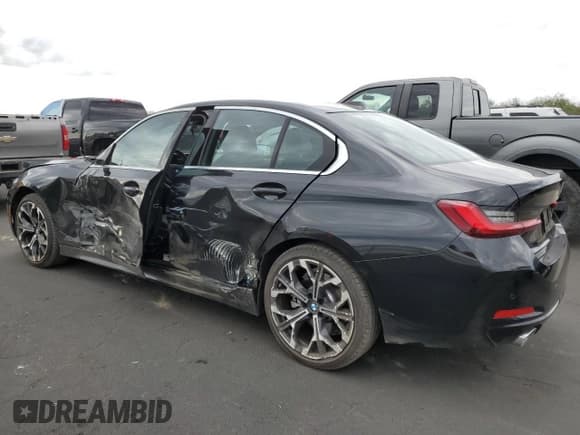 ✅ 2025 BMW 3 Series 330i • VIN: 3MW69CW06S8F18998 • Lot: 85438945. Listed on Copart with 12,912 mi. Free auction sales archive from the USA and detailed vehicle history report at DreamBid. Image 2.