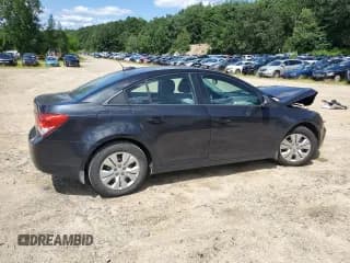✅ 2015 Chevrolet Cruze LS • VIN: 1G1PA5SG2F7170713 • Lot: 61934073. Listed on Copart with 120,995 mi. Free auction sales archive from the USA and detailed vehicle history report at DreamBid. Image 3.