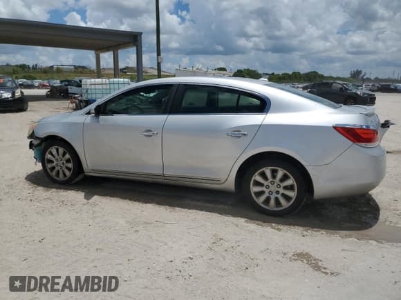 ✅ 2013 Buick LaCrosse Leather • VIN: 1G4GC5ER1DF156654 • Lot: 62234385. Wystawiony na Copart z przebiegiem 136 687 mil. Bezpłatny archiwum sprzedaży aukcyjnych z USA i szczegółowy raport historii pojazdu na DreamBid. Zdjęcie 2.