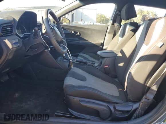 2019 Hyundai Veloster 2.0 with VIN KMHTG6AF1KU019694, listed as a Copart auction lot 76491324 with 86,744 mi miles and Salvage title. Bid and sale history available at DreamBid. Image 7.