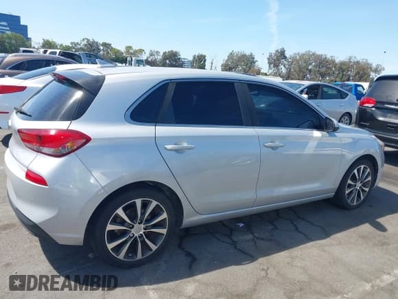 ✅ 2019 Hyundai Elantra • VIN: KMHH35LE9KU097611 • Lot: 43043681. Listed on IAAI with 94,535 mi. Free auction sales archive from the USA and detailed vehicle history report at DreamBid. Image 13.