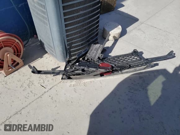 ✅ 2020 Chevrolet Bolt EV Premier • VIN: 1G1FZ6S0XL4103710 • Lot: 77259714. Wystawiony na Copart z przebiegiem 61 860 mil. Bezpłatny archiwum sprzedaży aukcyjnych z USA i szczegółowy raport historii pojazdu na DreamBid. Zdjęcie 12.