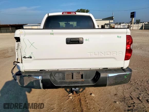 ✅ 2017 Toyota Tundra SR5 • VIN: 5TFDW5F17HX616259 • Lot: 69731325. Listed on Copart with 87,274 mi. Free auction sales archive from the USA and detailed vehicle history report at DreamBid. Image 6.