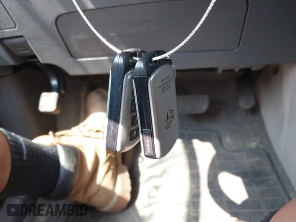 ✅ 2017 Toyota Sienna XLE Auto Access Seat • VIN: 5TDYZ3DC1HS767802 • Lot: 42442018. Listed on IAAI with 127,206 mi. Free auction sales archive from the USA and detailed vehicle history report at DreamBid. Image 11.