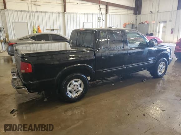 ✅ 2002 Chevrolet S-10 LS • VIN: 1GCDT13W62K232575 • Lot: 44351465. Listed on Copart with 84,215 mi. Free auction sales archive from the USA and detailed vehicle history report at DreamBid. Image 3.