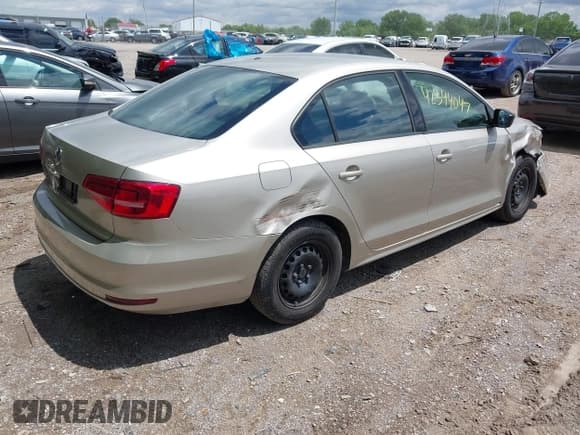 ✅ 2015 Volkswagen Jetta S • VIN: 3VW2K7AJ9FM403853 • Lot: 42344047. Listed on IAAI with 109,145 mi. Free auction sales archive from the USA and detailed vehicle history report at DreamBid. Image 4.