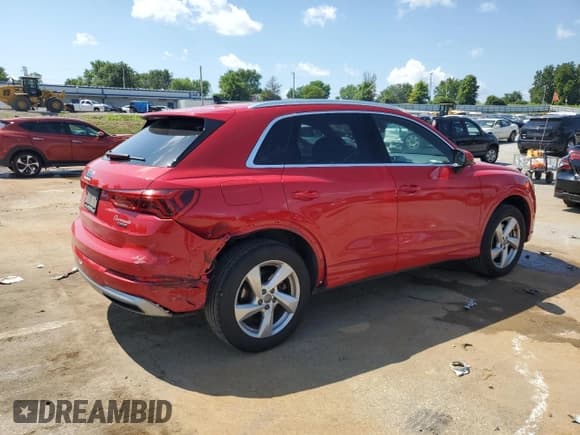 ✅ 2019 Audi Q3 Premium Plus • VIN: WA1BECF30K1066472 • Лот: 64387775. Опубликован ранее на Copart с пробегом 75 842 миль. Бесплатный доступ к архиву аукционных продаж из США и подробный отчёт об истории автомобиля на DreamBid. Изображение 3.
