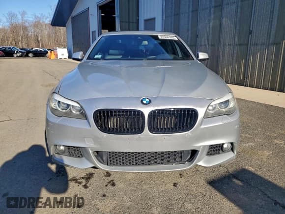 ✅ 2013 BMW 5 Series 550i xDrive • VIN: WBAFU9C53DDY72808 • Lot: 94936385. Listed on Copart with 111,322 mi. Free auction sales archive from the USA and detailed vehicle history report at DreamBid. Image 5.