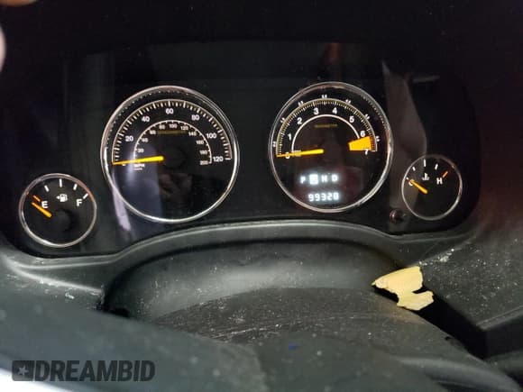 ✅ 2017 Jeep Compass High Altitude • VIN: 1C4NJDEB8HD109816 • Lot: 86843765. Wystawiony na Copart z przebiegiem 99 328 mil. Bezpłatny archiwum sprzedaży aukcyjnych z USA i szczegółowy raport historii pojazdu na DreamBid. Zdjęcie 9.