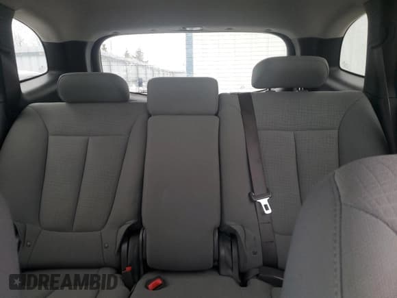 ✅ 2010 Hyundai Santa Fe GL • VIN: 5NMSG3AB9AH413266 • Lot: 86258124. Listed on Copart with 221,977 mi. Free auction sales archive from the USA and detailed vehicle history report at DreamBid. Image 10.
