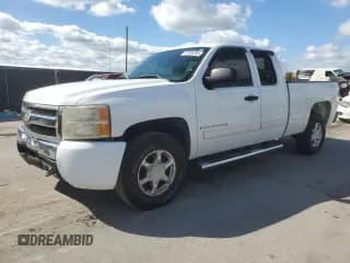 ✅ 2007 Chevrolet Silverado 1500 1LT • VIN: 1GCEC19C77Z510500 • Lot: 87086265. Listed on Copart with 183,545 mi. Free auction sales archive from the USA and detailed vehicle history report at DreamBid. Image 1.