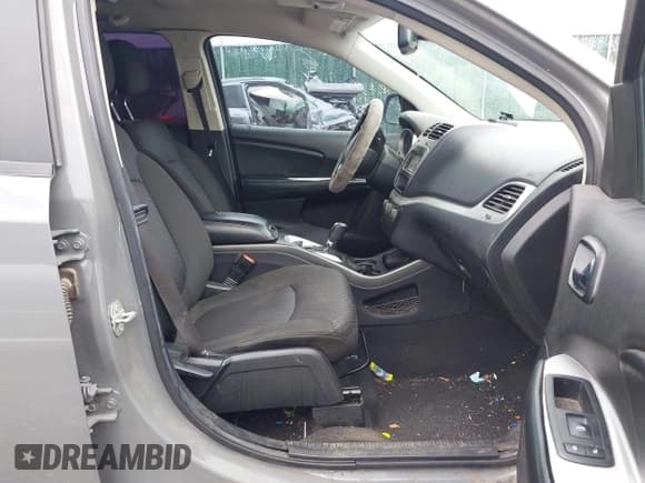 ✅ 2020 Dodge Journey SE Value • VIN: 3C4PDCAB7LT261556 • Лот: 43257841. Опубликован ранее на IAAI с пробегом 124 543 миль. Бесплатный доступ к архиву аукционных продаж из США и подробный отчёт об истории автомобиля на DreamBid. Изображение 5.