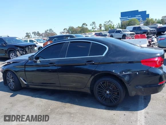 ✅ 2019 BMW 5 Series 540i • VIN: WBAJE5C51KWW28009 • Lot: 42757100. Listed on IAAI with 85,950 mi. Free auction sales archive from the USA and detailed vehicle history report at DreamBid. Image 13.
