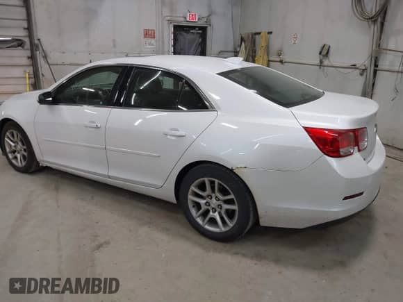 2015 Chevrolet Malibu LT with VIN 1G11C5SL2FF217211, listed as a IAAI auction lot 43456087 with 175,332 mi miles and . Bid and sale history available at DreamBid. Image 3.