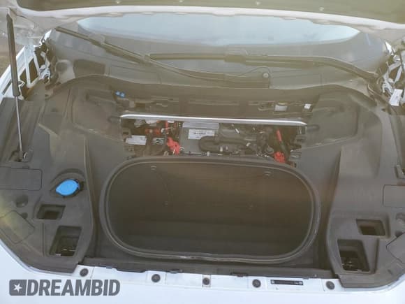 ✅ 2020 Jaguar I-Pace S • VIN: SADHB2S11L1F85207 • Лот: 74671094. Опубликован ранее на Copart с пробегом Не указан. Бесплатный доступ к архиву аукционных продаж из США и подробный отчёт об истории автомобиля на DreamBid. Изображение 12.