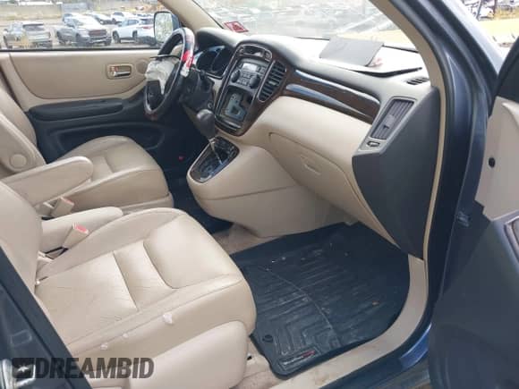 2001 Toyota Highlander с VIN JTEHF21A810033863, выставлен на аукционе IAAI как лот 43406011 с пробегом 238 627 миль миль и . История ставок и продаж доступна на DreamBid. Изображение 5.