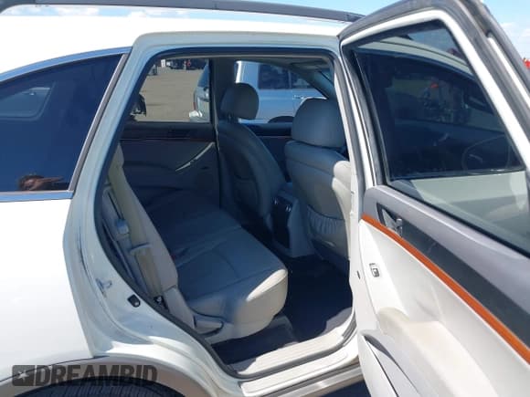 ✅ 2008 Hyundai Veracruz GLS • VIN: KM8NU13C08U069356 • Lot: 43315069. Listed on IAAI with 193,982 mi. Free auction sales archive from the USA and detailed vehicle history report at DreamBid. Image 8.