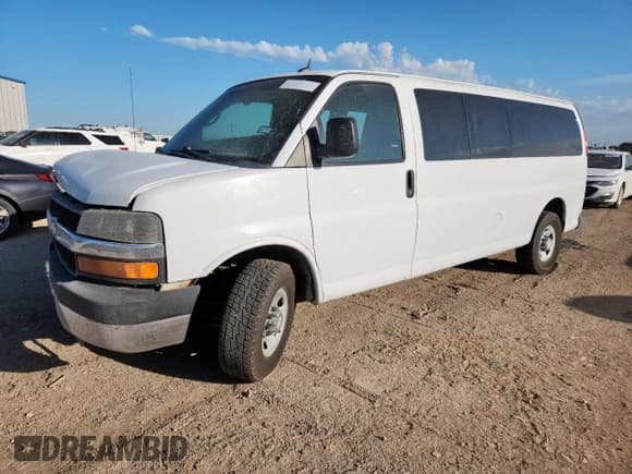 ✅ 2013 Chevrolet Express Passenger LT • VIN: 1GAZG1FG5D1159201 • Lot: 61184385. Listed on Copart with 198,123 mi. Free auction sales archive from the USA and detailed vehicle history report at DreamBid. Image 1.