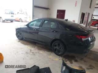 2022 Hyundai Elantra SEL with VIN KMHLS4AG9NU349020, listed as a IAAI auction lot 43338040 with 36,589 mi miles and . Bid and sale history available at DreamBid. Image 3.