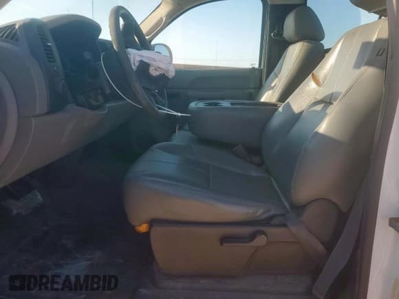 ✅ 2010 Chevrolet Silverado 1500 Work Truck • VIN: 1GCPCPEX3AZ203627 • Lot: 68197365. Listed on Copart with 162,080 mi. Free auction sales archive from the USA and detailed vehicle history report at DreamBid. Image 7.