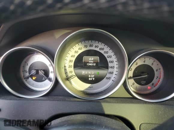 ✅ 2014 Mercedes-Benz C 300 Sport • VIN: WDDGF8AB8EA928027 • Lot: 90296015. Listed on Copart with 134,015 mi. Free auction sales archive from the USA and detailed vehicle history report at DreamBid. Image 9.