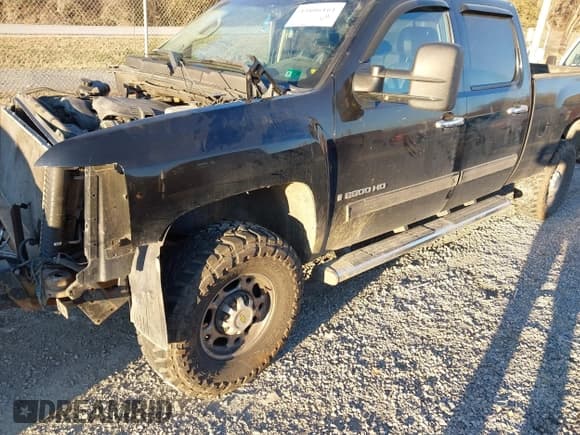 ✅ 2009 Chevrolet Silverado 2500HD LTZ • VIN: 1GCHK63K79F189916 • Лот: 43806161. Опубликован ранее на IAAI с пробегом 220 990 миль. Бесплатный доступ к архиву аукционных продаж из США и подробный отчёт об истории автомобиля на DreamBid. Изображение 2.