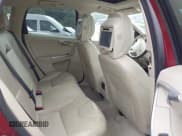 ✅ 2015 Volvo XC60 T6 • VIN: YV4902RKXF2669393 • Lot: 42380410. Listed on IAAI with 124,258 mi. Free auction sales archive from the USA and detailed vehicle history report at DreamBid. Image 8.