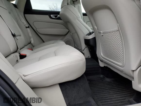 ✅ 2021 Volvo XC60 Inscription • VIN: YV4102DL6M1837207 • Lot: 71179462. Listed on Copart with 10,583 mi. Free auction sales archive from the USA and detailed vehicle history report at DreamBid. Image 11.