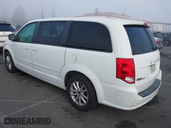 ✅ 2017 Dodge Grand Caravan SE Plus • VIN: 2C4RDGBG5HR606622 • Lot: 43661801. Wystawiony na IAAI z przebiegiem 156 157 mil. Bezpłatny archiwum sprzedaży aukcyjnych z USA i szczegółowy raport historii pojazdu na DreamBid. Zdjęcie 3.