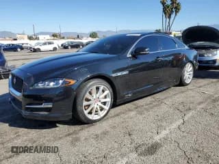 ✅ 2016 Jaguar XJ R-Sport • VIN: SAJWA1C79G8W02088 • Lot: 92035345. Wystawiony na Copart z przebiegiem 45 423 mil. Bezpłatny archiwum sprzedaży aukcyjnych z USA i szczegółowy raport historii pojazdu na DreamBid. Zdjęcie 1.