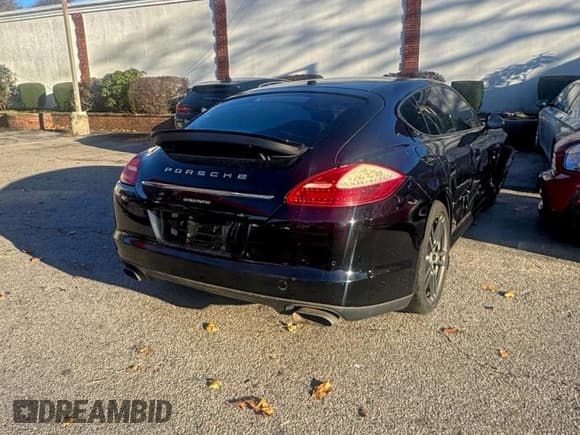 ✅ 2012 Porsche Panamera • VIN: WP0AA2A78CL010755 • Лот: 95485615. Опубликован ранее на Copart с пробегом 54 361 миль. Бесплатный доступ к архиву аукционных продаж из США и подробный отчёт об истории автомобиля на DreamBid. Изображение 4.