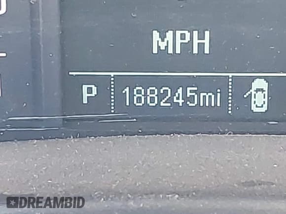 ✅ 2017 Chevrolet Silverado 2500HD Work Truck • VIN: 1GC1KUEG0HF101947 • Lot: 43635344. Wystawiony na IAAI z przebiegiem 188 245 mil. Bezpłatny archiwum sprzedaży aukcyjnych z USA i szczegółowy raport historii pojazdu na DreamBid. Zdjęcie 15.