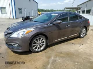 ✅ 2016 Hyundai Azera • VIN: KMHFG4JG1GA520037 • Лот: 56841535. Опубликован ранее на Copart с пробегом 95 655 миль. Бесплатный доступ к архиву аукционных продаж из США и подробный отчёт об истории автомобиля на DreamBid. Изображение 1.