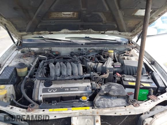 ✅ 1999 Infiniti I30 • VIN: JNKCA21A7XT779806 • Лот: 43751233. Опубликован ранее на IAAI с пробегом 99 571 миль. Бесплатный доступ к архиву аукционных продаж из США и подробный отчёт об истории автомобиля на DreamBid. Изображение 10.