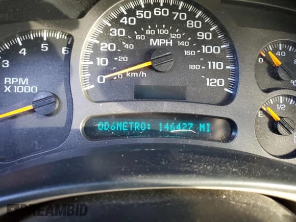 ✅ 2003 Chevrolet Suburban LT • VIN: 3GNFK16Z63G203627 • Лот: 83709744. Опубликован ранее на Copart с пробегом 146 427 миль. Бесплатный доступ к архиву аукционных продаж из США и подробный отчёт об истории автомобиля на DreamBid. Изображение 9.