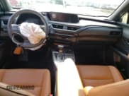 ✅ 2020 Lexus UX 250h • VIN: JTHP9JBH5L2032737 • Lot: 40779073. Wystawiony na Copart z przebiegiem 25 199 mil. Bezpłatny archiwum sprzedaży aukcyjnych z USA i szczegółowy raport historii pojazdu na DreamBid. Zdjęcie 8.