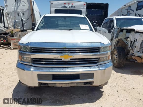 ✅ 2018 Chevrolet Silverado 2500HD Work Truck • VIN: 1GC2CUEG7JZ259899 • Lot: 42549205. Wystawiony na IAAI z przebiegiem 330 512 mil. Bezpłatny archiwum sprzedaży aukcyjnych z USA i szczegółowy raport historii pojazdu na DreamBid. Zdjęcie 11.