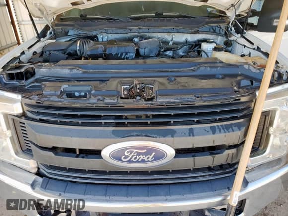 ✅ 2018 Ford F-250 XL • VIN: 1FT7X2B61JEB42255 • Lot: 62871735. Listed on Copart with 193,406 mi. Free auction sales archive from the USA and detailed vehicle history report at DreamBid. Image 11.