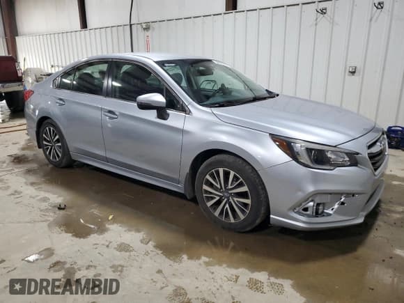 ✅ 2018 Subaru Legacy Premium • VIN: 4S3BNAF63J3043484 • Lot: 91310665. Wystawiony na Copart z przebiegiem 88 923 mil. Bezpłatny archiwum sprzedaży aukcyjnych z USA i szczegółowy raport historii pojazdu na DreamBid. Zdjęcie 4.