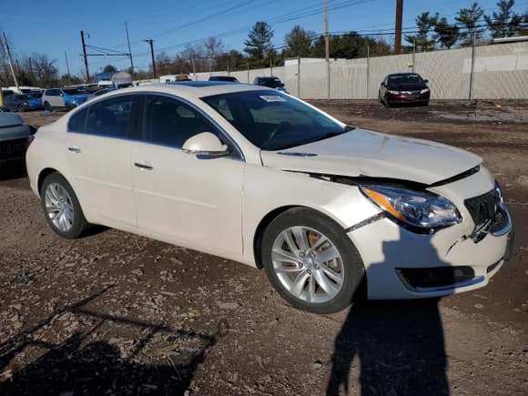 ✅ 2014 Buick Regal Premium II • VIN: 2G4GR5GX5E9286120 • Lot: 48008885. Listed on Copart with 60,991 mi. Free auction sales archive from the USA and detailed vehicle history report at DreamBid. Image 4.