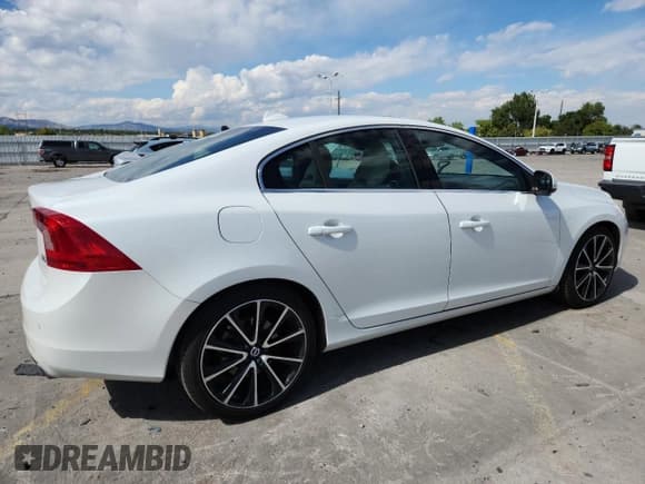 ✅ 2016 Volvo S60 T6 Drive-E • VIN: YV149MFK5G2400376 • Lot: 81316705. Wystawiony na Copart z przebiegiem 136 037 mil. Bezpłatny archiwum sprzedaży aukcyjnych z USA i szczegółowy raport historii pojazdu na DreamBid. Zdjęcie 3.