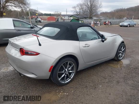 ✅ 2022 Mazda MX-5 Miata Grand Touring • VIN: JM1NDAD78N0507646 • Lot: 41848560. Listed on IAAI with 24,529 mi. Free auction sales archive from the USA and detailed vehicle history report at DreamBid. Image 4.