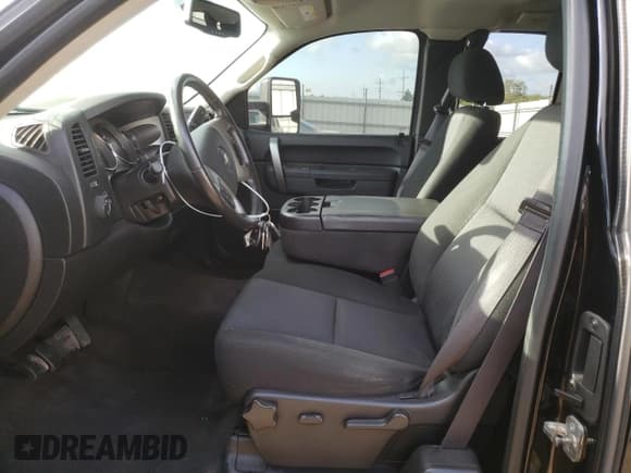 ✅ 2013 Chevrolet Silverado 1500 LT • VIN: 1GCRKSE78DZ382606 • Lot: 69819884. Listed on Copart with 97,948 mi. Free auction sales archive from the USA and detailed vehicle history report at DreamBid. Image 7.