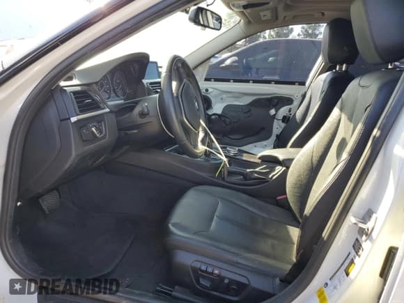 ✅ 2015 BMW 3 Series 328i • VIN: WBA3C1C57FP851193 • Lot: 90855245. Wystawiony na Copart z przebiegiem 148 887 mil. Bezpłatny archiwum sprzedaży aukcyjnych z USA i szczegółowy raport historii pojazdu na DreamBid. Zdjęcie 7.